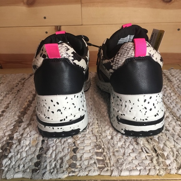 Steve Madden sneakers - Picture 3 of 8